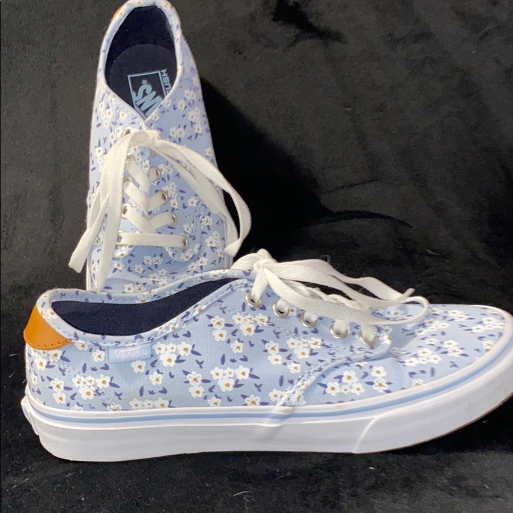 Daisy print Vans